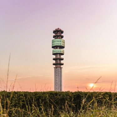 “Telecom Tower”, la dedica d’amore indie folk di Elia Turra